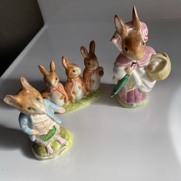 Beatrix Potterfigurine set by F. Warne and co.